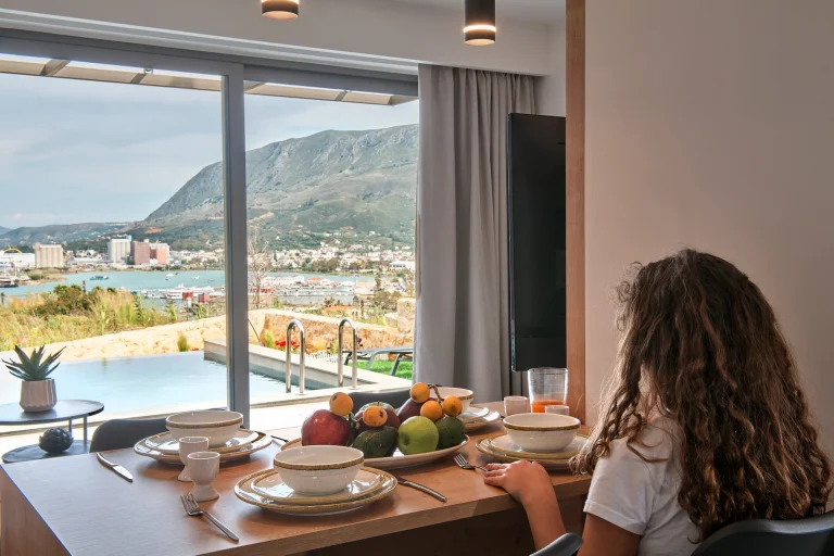 Seaview Maisonette - Dining area