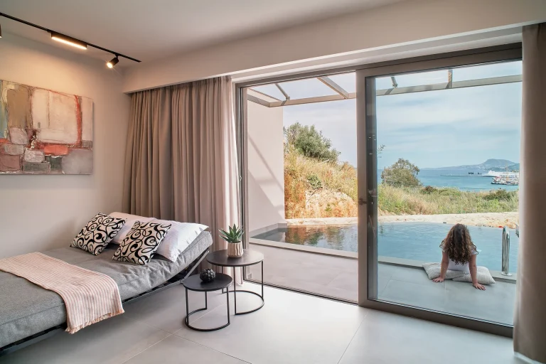 Seaview Maisonette - Living room